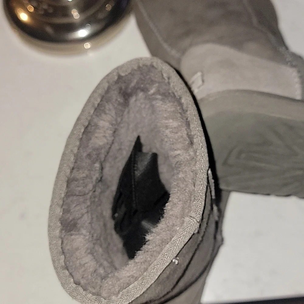 UGG Gray Shearling Boots size usa 7 - Picture 6 of 13